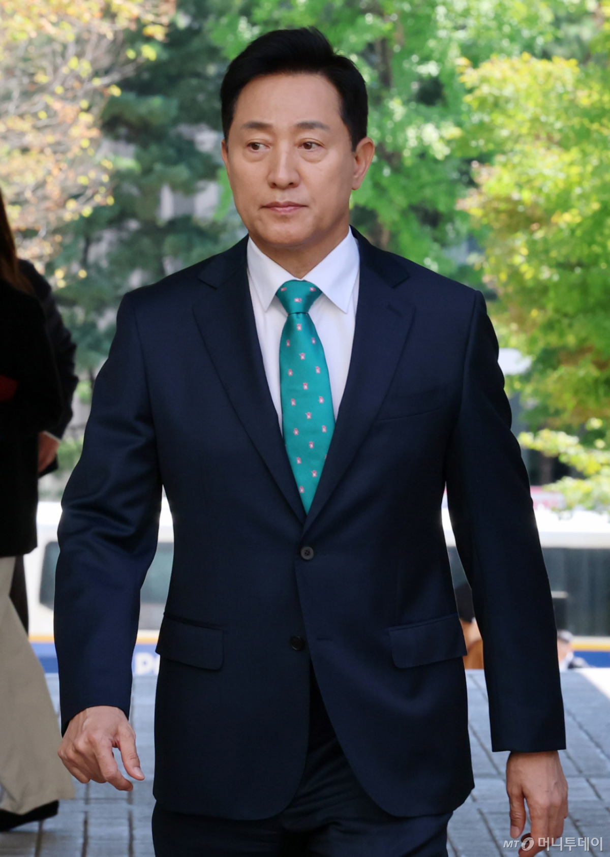 (서울=뉴스1) 박세연 기자 = 명태균 여론조사비 대납 의혹을 받는 오세훈 서울시장이 16일 오후 서울 서초구 고등법원에서 열린 정치자금법 위반 혐의 항소심 속행공판에 출석하고 있다. 2026.9.16/뉴스1 Copyright © 뉴스1. All rights reserved. 무단 전재 및 재배포, AI학습 이용 금지. /사진=(서울=뉴스1) 박세연 기자
