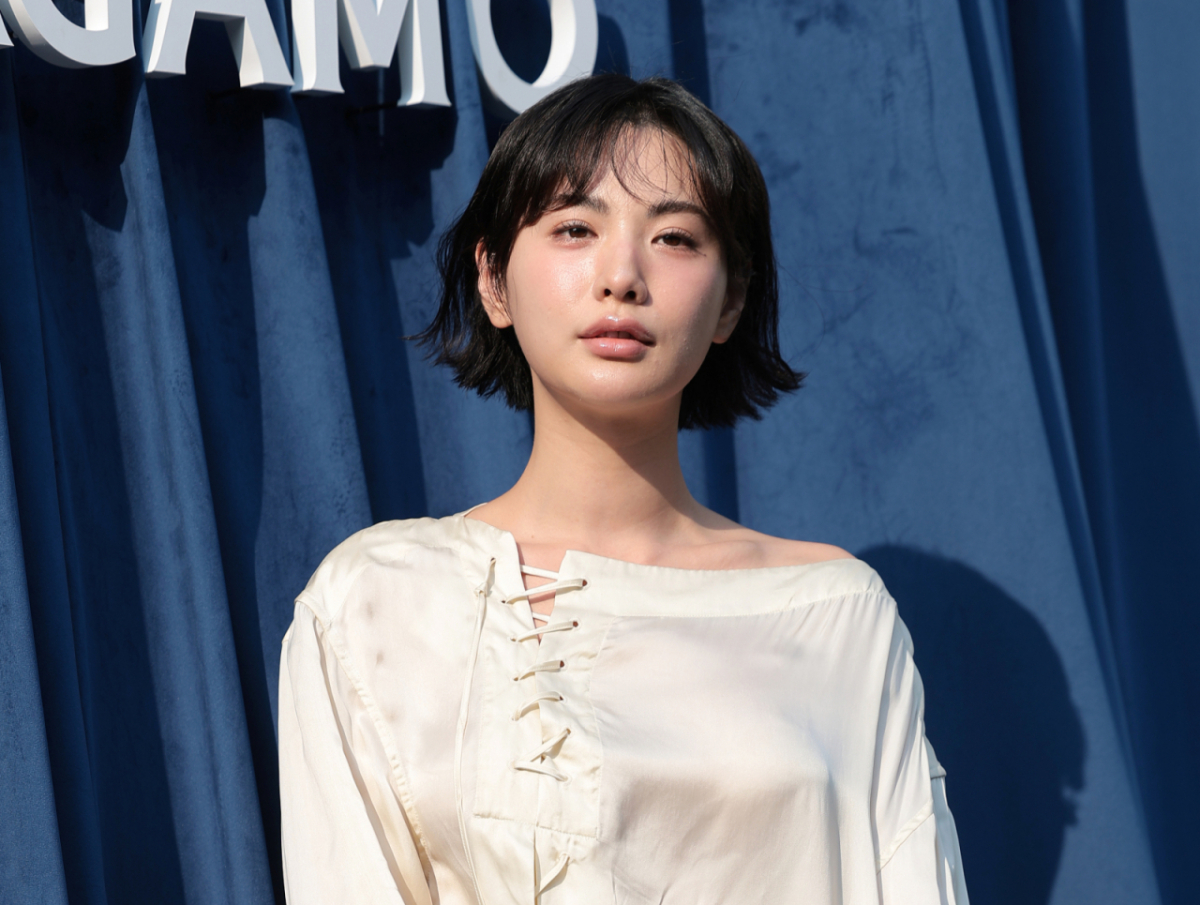 그룹 애프터스쿨 출신 배우 나나(본명 임진아) 집에 침입해 강도 행각을 벌인 30대 남성이 2심에서도 징역 7년을 선고받았다. 사진은 지난 8월7일 서울 강남구 페라가모 플래그십 스토어에서 열린 이탈리아 브랜드 페라가모의 카라 백 출시 기념 행사에서 포즈를 취하고 있는 나나 모습. /사진=뉴스1