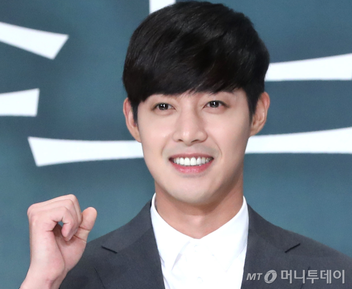 가수 겸 배우 김현중의 전 여자친구가 '시유'라는 이름으로 크리에이터 활동을 시작했다./사진=머니투데이 DB