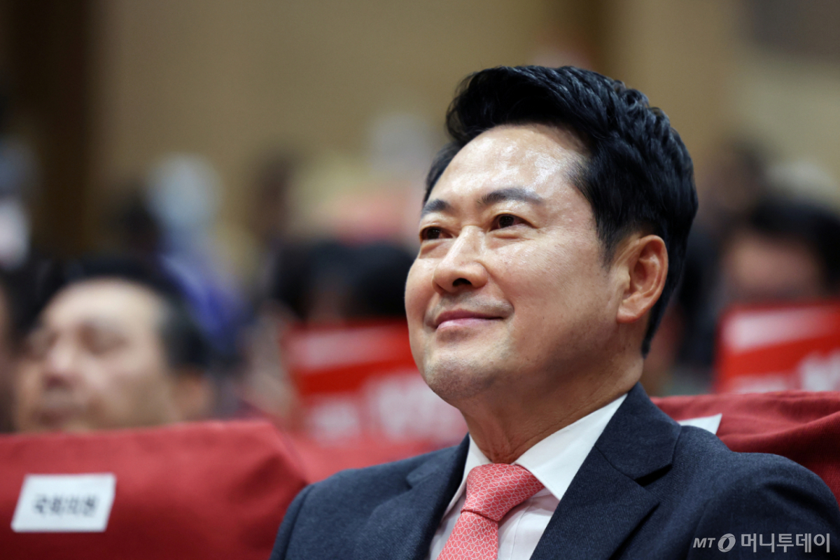 (서울=뉴스1) 황기선 기자 = 장동혁 국민의힘 대표가 23일 서울 여의도 국회 의원회관에서 열린 '입틀막법 총력투쟁 결의대회'에 자리하고 있다. 2026.10.23/뉴스1 Copyright © 뉴스1. All rights reserved. 무단 전재 및 재배포, AI학습 이용 금지. /사진=(서울=뉴스1) 황기선 기자