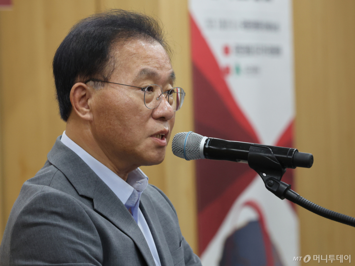 (서울=뉴스1) 황기선 기자 = 윤재옥 국민의힘 의원이 28일 오전 서울 여의도 국회 의원회관에서 열린 '2차 공공기관 이전 대구 유치전략 정책토론회'에서 환영사를 하고 있다. 2026.7.28/뉴스1 Copyright © 뉴스1. All rights reserved. 무단 전재 및 재배포, AI학습 이용 금지. /사진=(서울=뉴스1) 황기선 기자