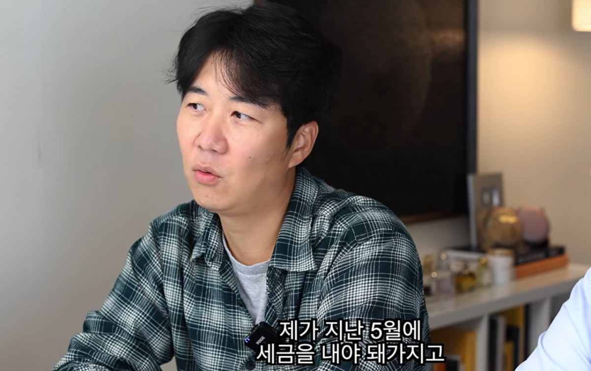 아나운서 출신 방송인 도경완이 세금을 납부하기 위해 소장하던 시계까지 처분했다고 밝혔다/사진=SHW 생활인의 시계 갈무리