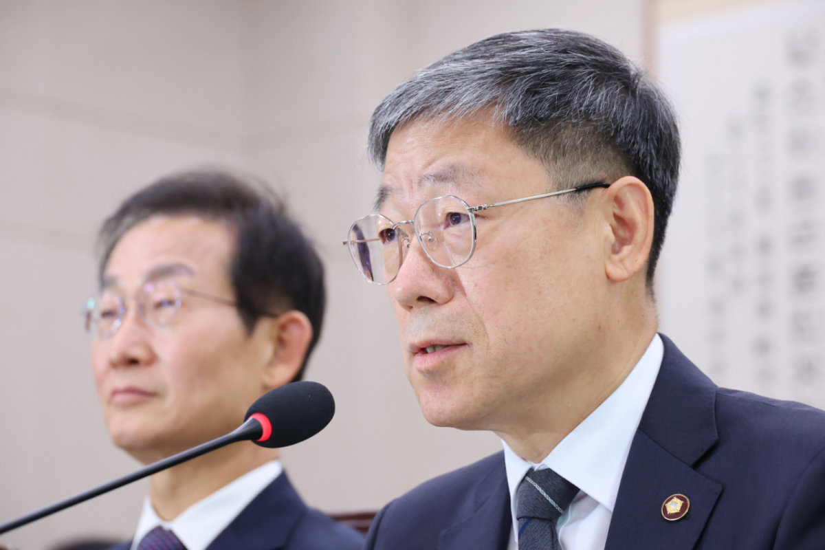 노경필 법원행정처장이 26일 서울 여의도 국회에서 열린 법제사법위원회 등에 대한 종합감사에서 의원 질의에 답변하고 있다. /사진=뉴스1