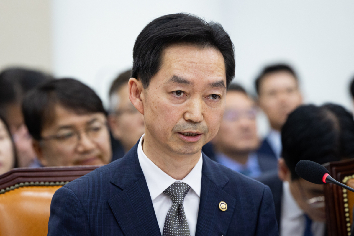 김지용 중대범죄수사청장이 26일 서울 여의도 국회에서 열린 행정안전위원회의 행정안전부, 중앙선거관리위원회 등에 대한 국정감사 종합감사에 출석해 의원 질의에 답하고 있다. /사진=뉴스1