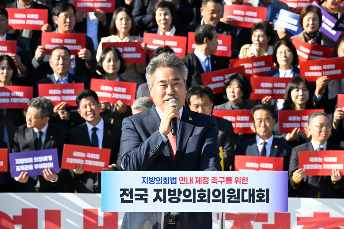 박준 경남도의회 의장이 지방의회법 제정을 촉구하고 있다./사진제공=경남도의회
