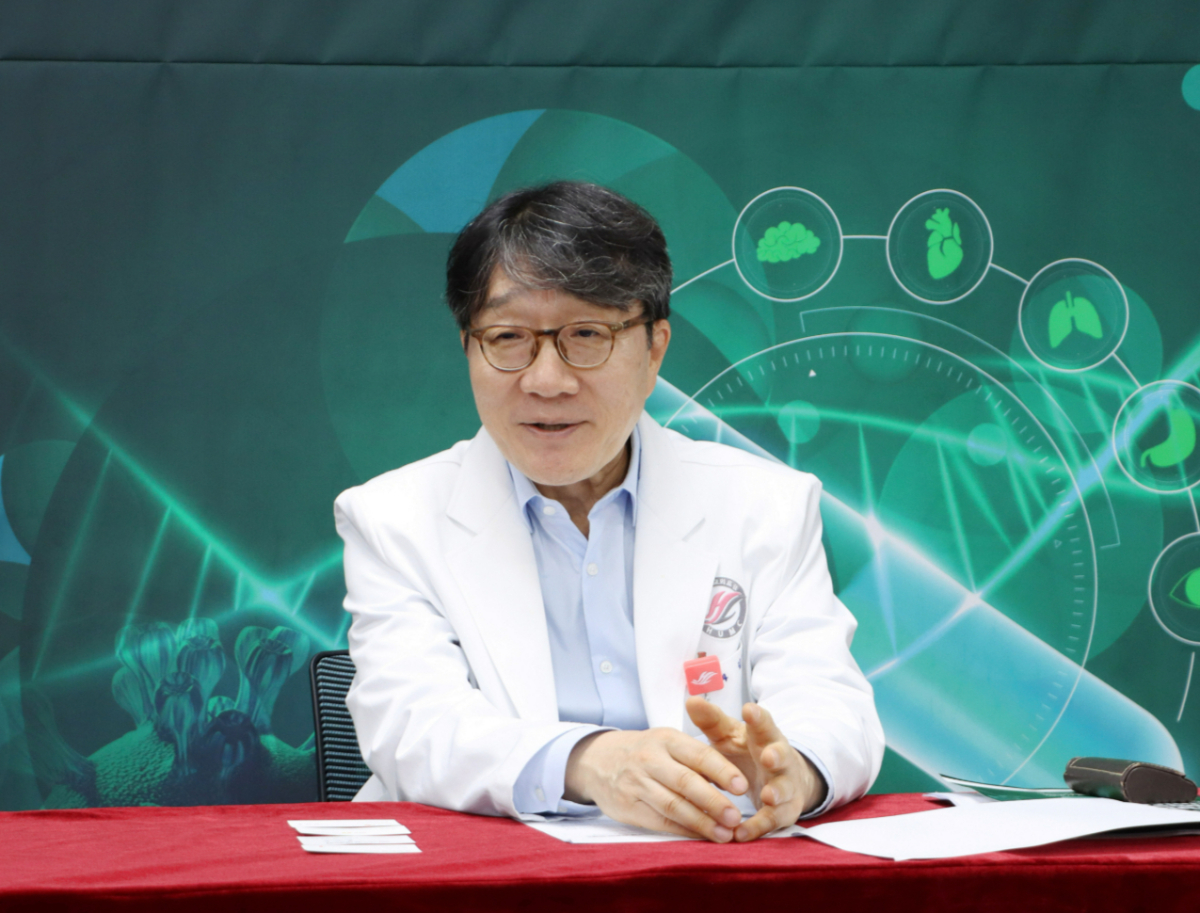 Professor Kim Yang-su of the Department of Infectious Diseases at Hallym University Sacred Heart Hospital stated, "We aim to complete the CombiANT diagnostic technology by 2030 at the earliest." /Photo provided by Hallym University Medical Center