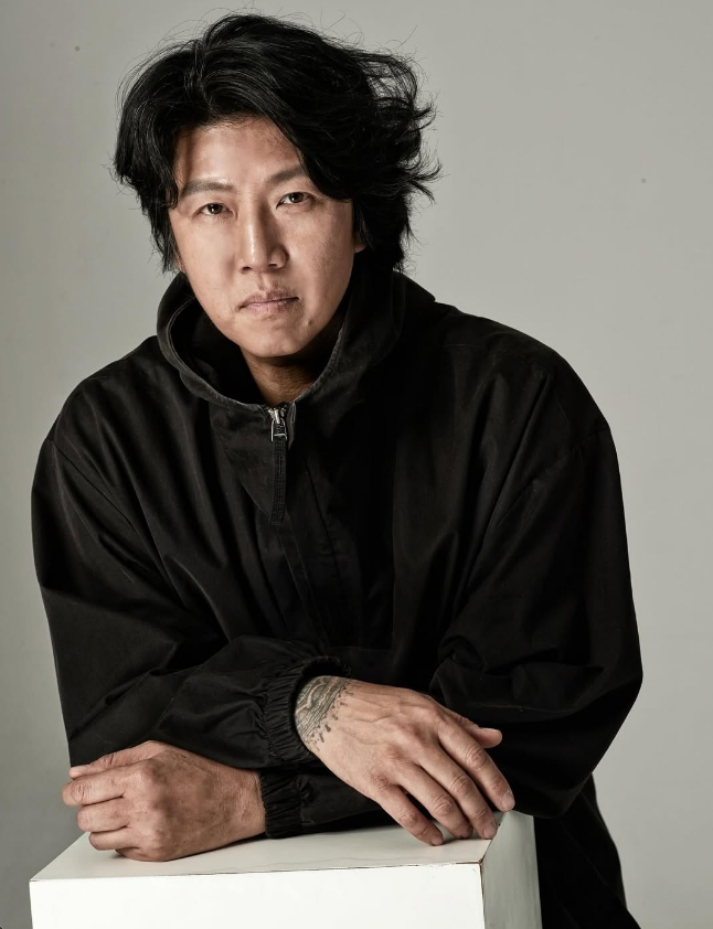 대마초를 소지하고 흡연한 혐의로 재판에 넘겨진 밴드 시나위 출신 보컬 김바다(54·본명 김정남)에게 공소청이 징역 3년을 구형했다. 선고공판은 오는 11월25일 열린다. /사진=김바다 인스타그램