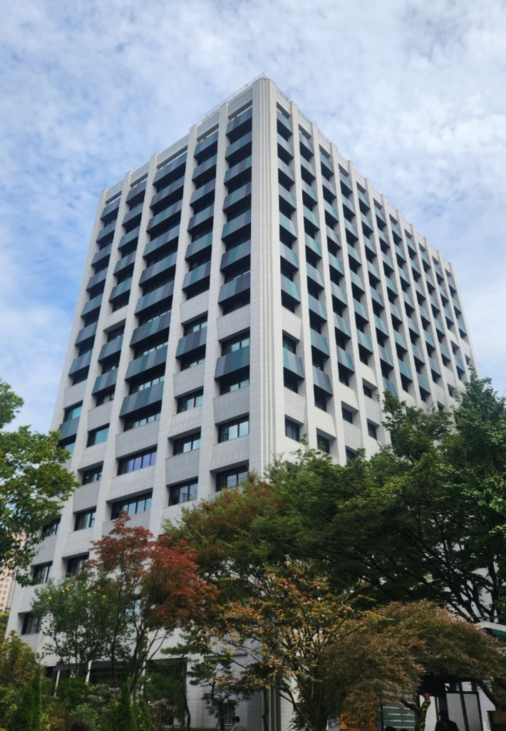 서울시 서소문1청사에 적용된 건물일체형 태양광(BIPV). /사진제공=서울시