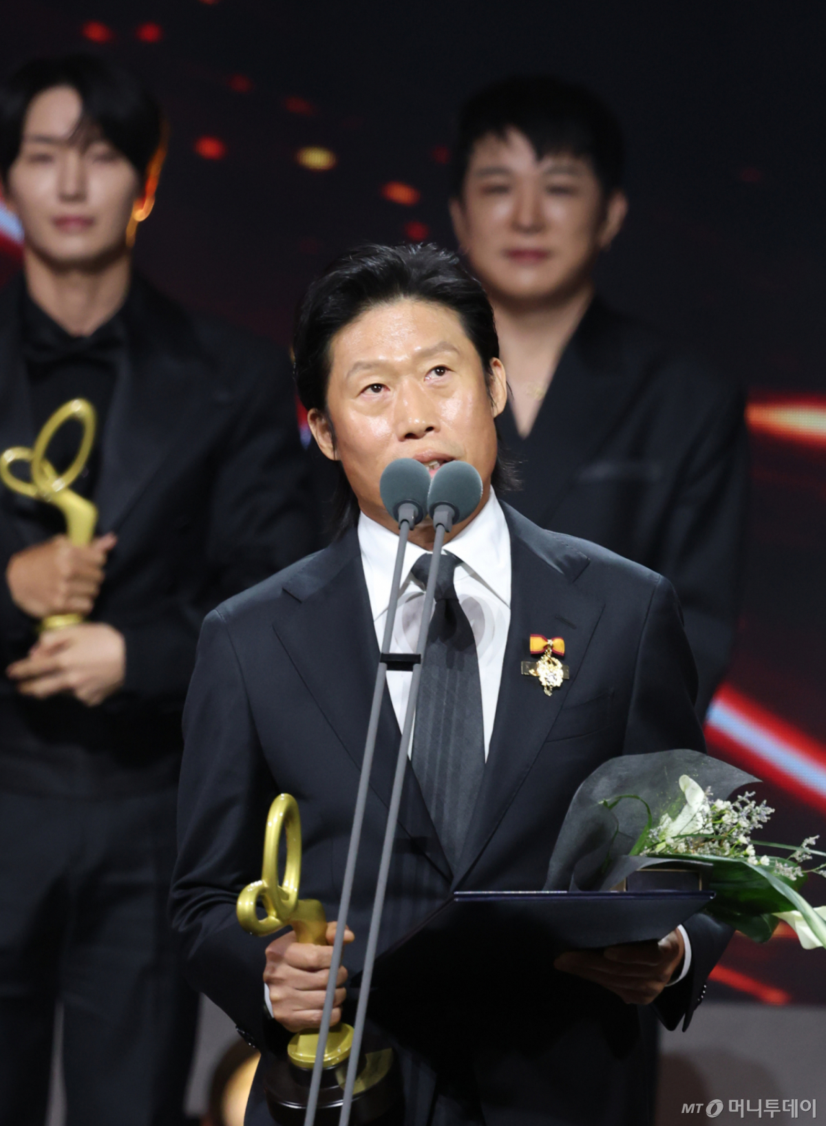 (서울=뉴스1) 권현진 기자 = 배우 유해진이 29일 오후 서울 중구 국립극장 해오름극장에서 열린 '제17회 대한민국 대중문화예술상 시상식‘에서 문화체육관광부 대통령 표장을 받은 뒤 소감을 말하고 있다. 2026.10.29/뉴스1 Copyright © 뉴스1. All rights reserved. 무단 전재 및 재배포, AI학습 이용 금지. /사진=(서울=뉴스1) 권현진 기자