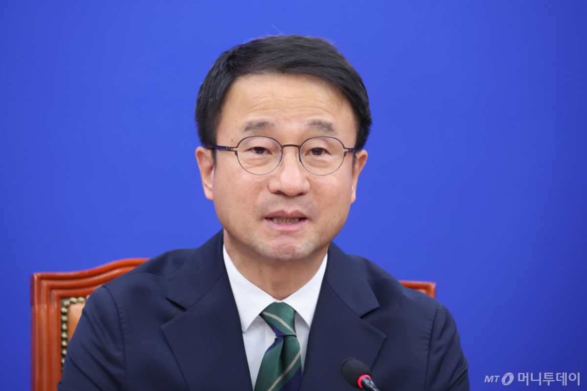 (서울=뉴스1) 신웅수 기자 = 한병도 더불어민주당 원내대표가 29일 서울 여의도 국회에서 열린 정책조정회의에서 발언하고 있다. 2026.10.29/뉴스1 Copyright © 뉴스1. All rights reserved. 무단 전재 및 재배포, AI학습 이용 금지. /사진=(서울=뉴스1) 신웅수 기자