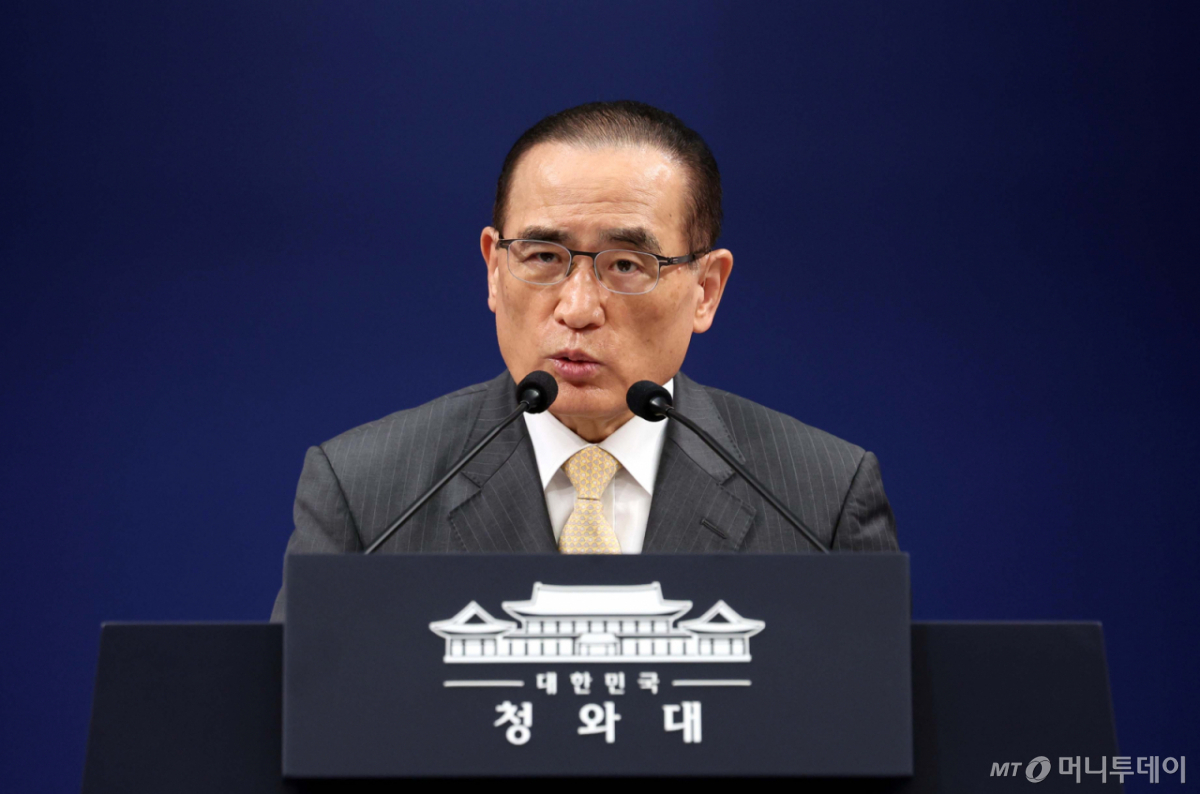 [서울=뉴시스] 조성봉 기자 = 위성락 국가안보실장이 21일 청와대 춘추관에서 이재명 대통령의 순방 관련 브리핑을 하고 있다.  2026.09.21. suncho21@newsis.com /사진=
