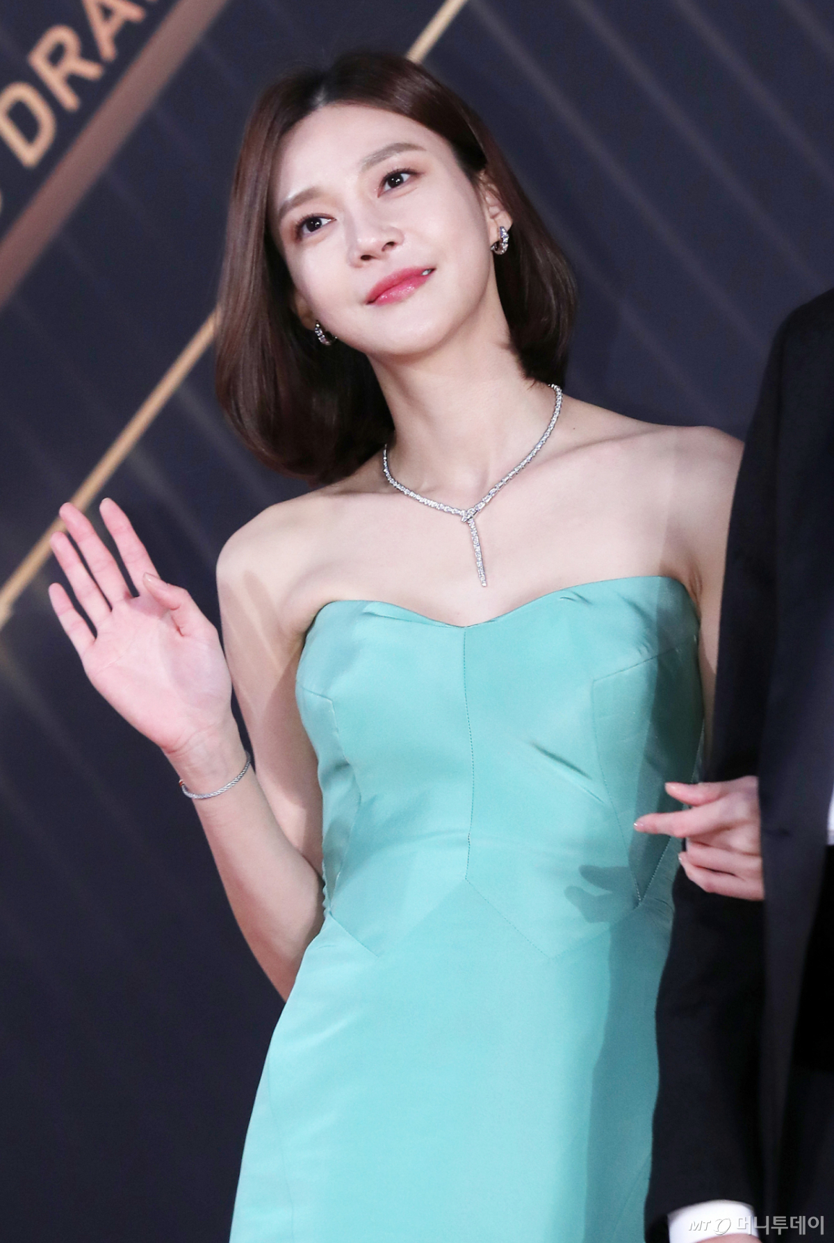 Actress Cha Ye-ryeon officially denied through her agency the recent suspicions that she was a perpetrator of school violence. However, the controversy continues as online comments mentioning her past actions and reactions from former classmates keep appearing one after another. /Photo=Money Today Photo DB