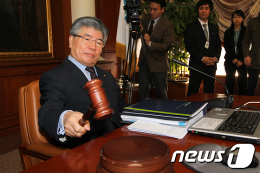 [사진]금통위, 6개월째 기준금리 동결...연 3.25%