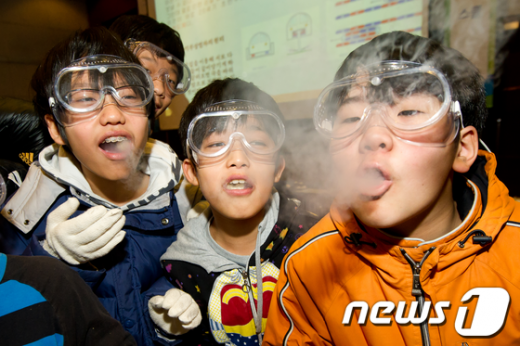 [사진]신기한 액체질소 체험