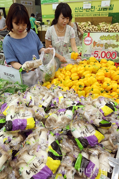 [사진]하나로클럽 양재점, '5가지 골라 담아 무조건 5천원!'
