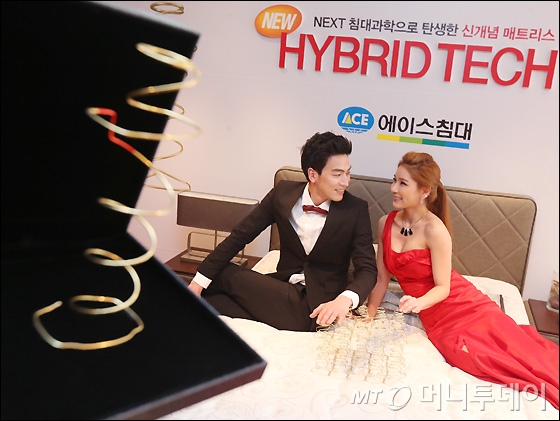 [사진]에이스침대, 뉴 하이브리드 테크 시리즈 출시
