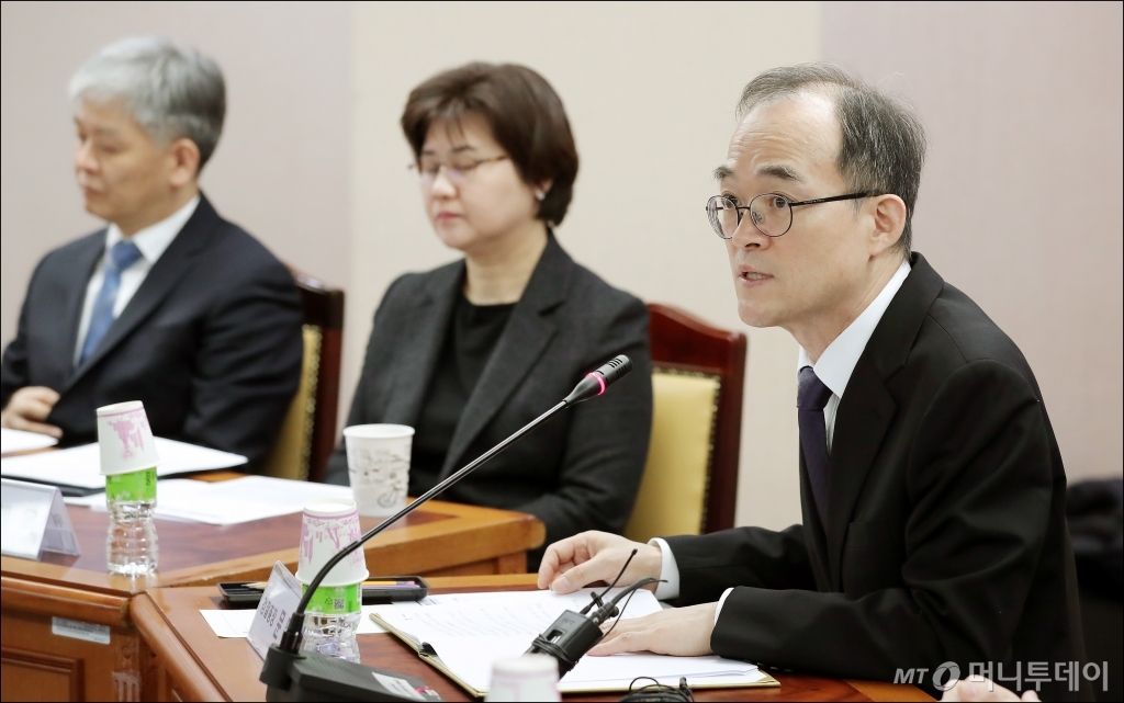 [사진]인사말 하는 문무일 검찰총장