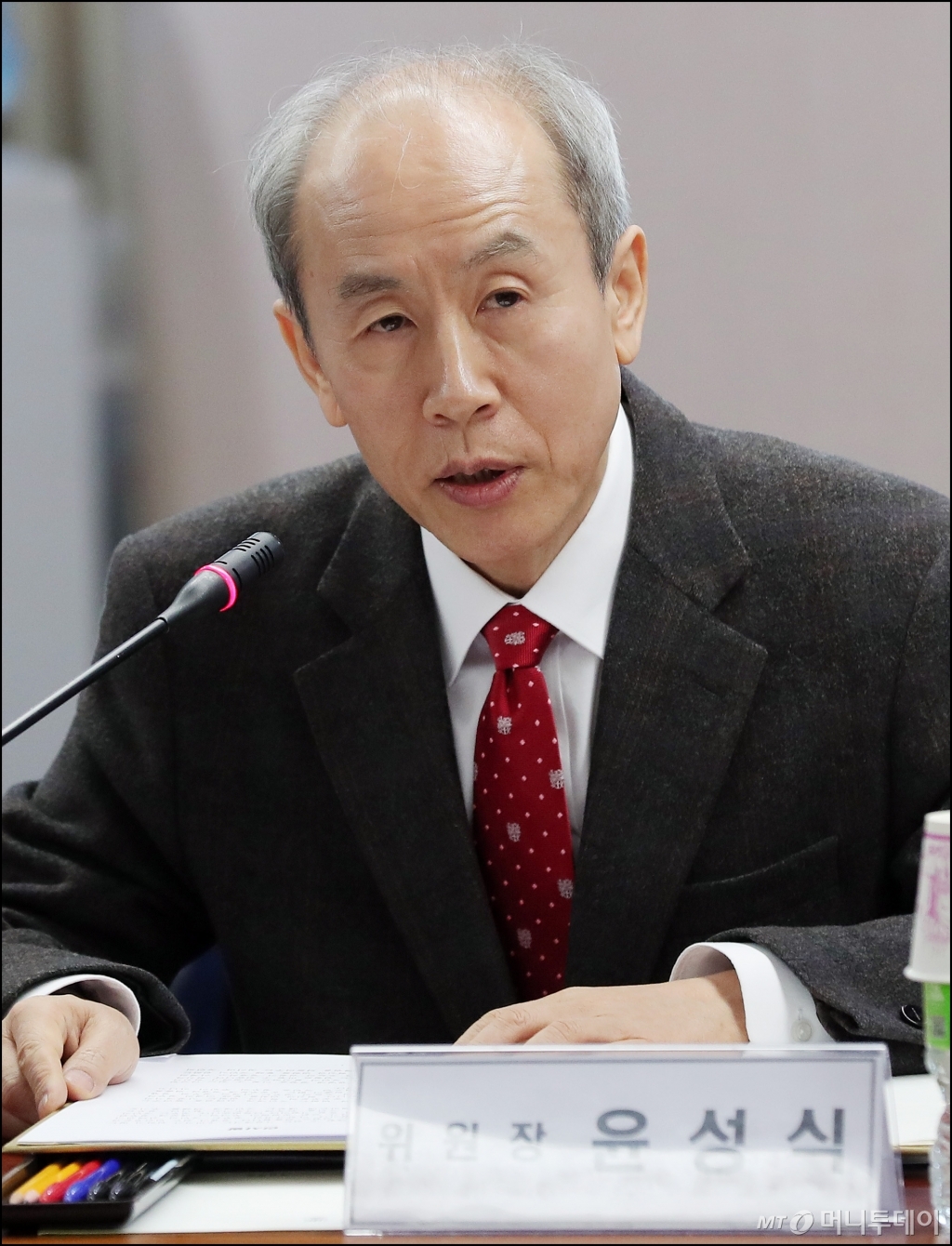 [사진]발언하는 윤성식 검찰미래위원회 위원장