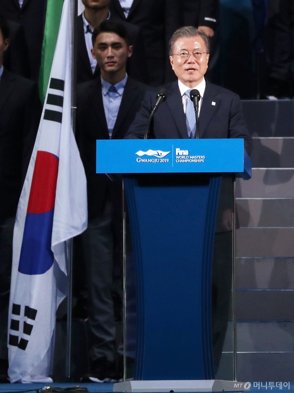 [사진]문재인 대통령, 광주세계수영선수권대회 개회선언