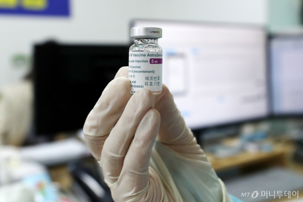 [사진]재개된 아스트라제네카 백신 접종