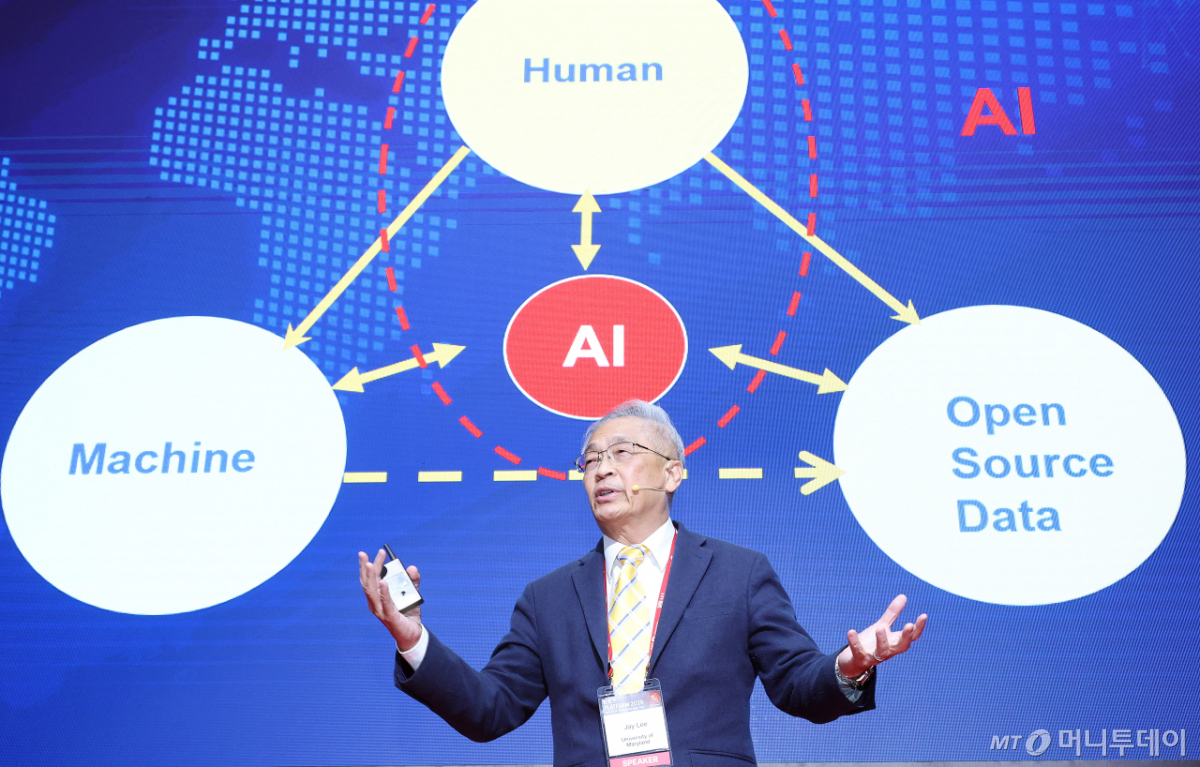 [사진]제이 리 센터장 '2026 키플랫폼' 기조강연