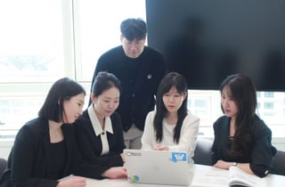 보험판 흔드는 토스인슈의 무서운 질주…"개인기 아닌 팀워크"가 비결