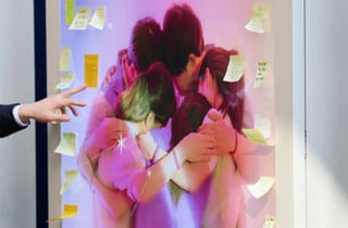 트라우마로 숨진 '이태원 구조 의인'…부친, 참사 유가족에 기부