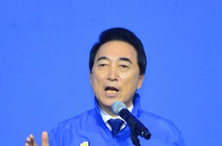 충남지사 지지도 박수현 43.5%·김태흠 43.9% 초접전