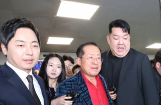 홍준표 "보수세력, 국가폭력 역사적 과오 덮으려 해선 안돼"