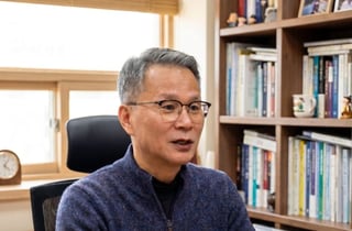 돼지 몸에서 인간 장기 키운다…중국 러브콜 뒤로 하고 한국 온 석학