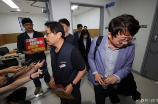 '첫 파업' 초읽기 들어간 카카오 노조…카톡·페이 서비스 차질 빚나