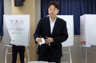 이준석 "화성을 개혁신당 후보 모두 '無전과'…봉사 기회 얻길"
