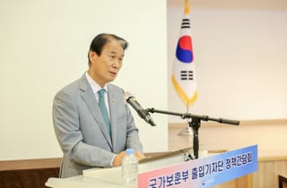권오을 "민주유공자법 최우선 추진…정서적 반대 이해 어려워"