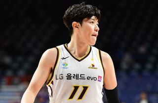 [FA 인터뷰] 코치직 거절하고 현역 택했다... '41세' 허일영, 정관장 이적 "젊은 선수와 붙어도 아직 해볼만"