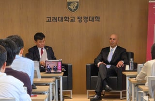 美연은 총재 "인플레 위험 커졌다…금리 경로 예단 어려워"