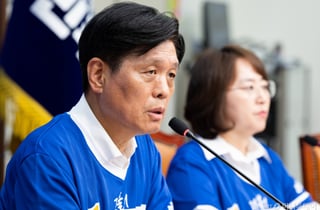 "與가 더 큰 민주진영 반대" VS "조국이 왜 민주진영 대표하나?"