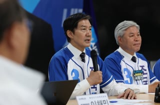 '평택 을' 조국·김용남, 한화에어로 화재에 "유세 일정 전면 중단 "