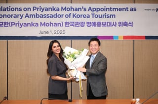 인도 홀린 미소, 한국 관광 알리미 됐다…'14억 시장 겨냥'