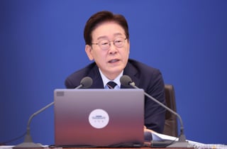 부패 신고로 20억 보상…李대통령 "불법으로 돈 버는 것 불가능"