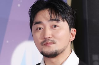 "6개월 인턴 아닌 경력직 뽑냐"…유병재 회사, 채용공고 논란에 "오해"
