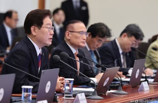 [속보]李대통령 "시설관리 노동자 휴게시설 개선 서둘러야…9기 지방정부에 특별 당부"