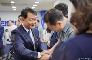 '접전·경합'이라던 평택·부산 등 재보선 5곳 모두 내줬다