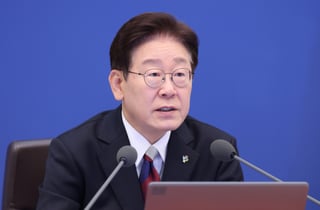 '파랑+빨강' 넥타이 맨 李..."선거에 담긴 국민 뜻 겸허히 받들 것"