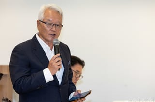 정의화 "장동혁 지도부 사퇴해야…비대위로 새 보수당 재건"