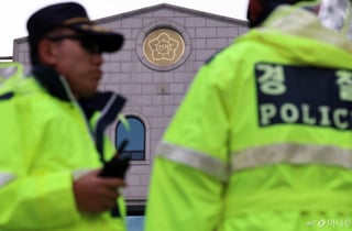 민주주의 꽃 꺾였다… 최악의 선거관리 부실 '쇄신론' 확산