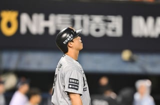 '주전 후반 투입' 한화 변칙 라인업, 헛스윙 삼진 9개+두산 불펜 투혼에 막혔다