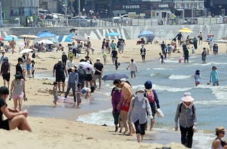 "1박 100만원" BTS도 저격한 '부산 바가지'…절·교회 "우린 무료"