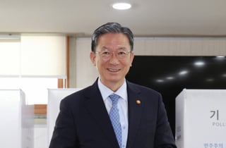 정성호 법무장관 "투표용지 부족 사태, 진상 규명 및 책임 추궁해야"