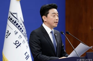 '변화' 강훈식 아닌 '안정' 한성숙 지명에…與 '추가 차출' 부담 덜었다