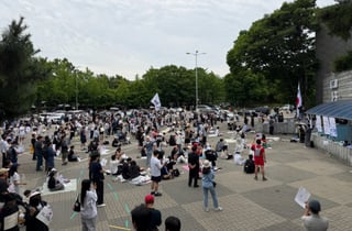 이른 아침부터 모여 '재선거' 외친 2030…"성향 관계없이 당연한 일"